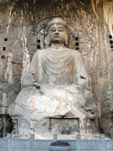Каменные пещеры Лунмэнь